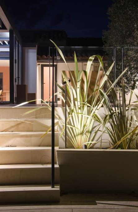 Villa Des Jacinthes Tarascon Exterior photo
